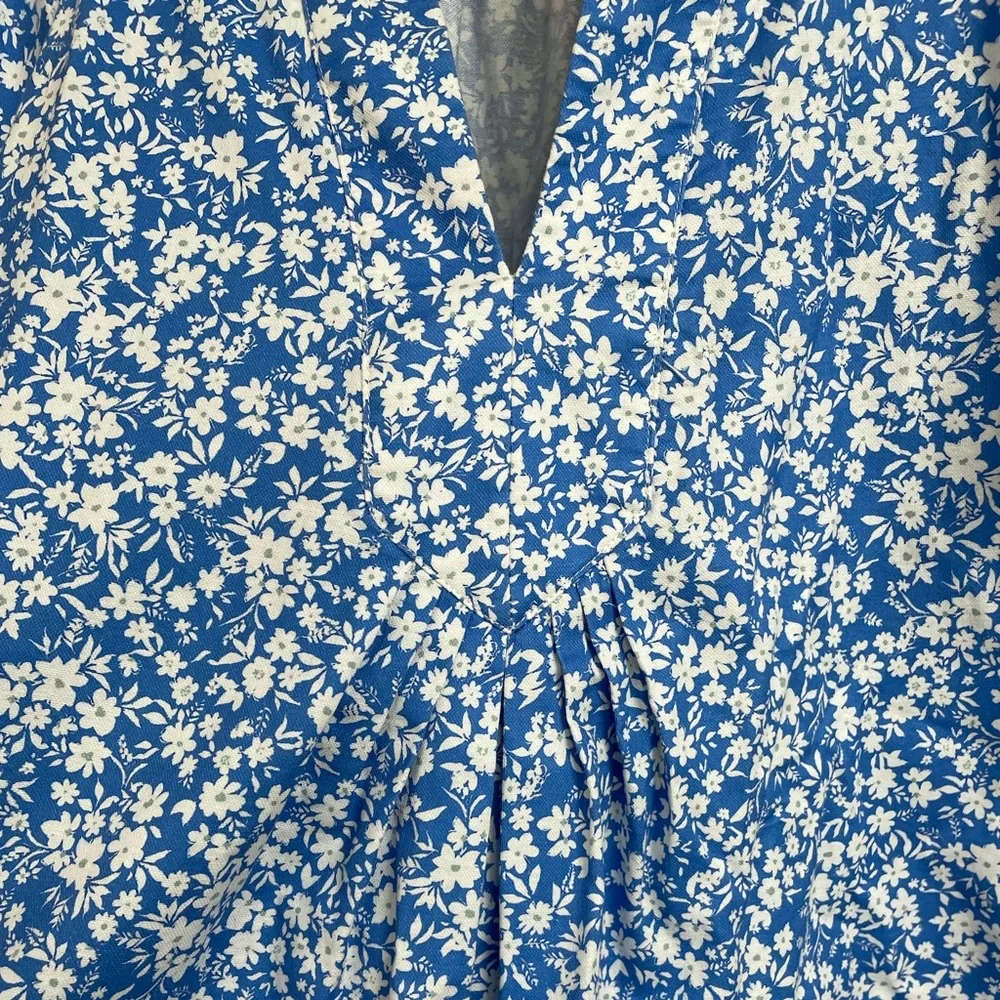 Tuckernuck Blue Floral Split-Neck Blouse - Picture 9 of 15
